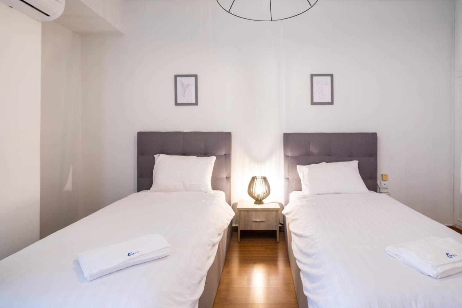 Glyfada Spacious - 3222 Apartment Athens